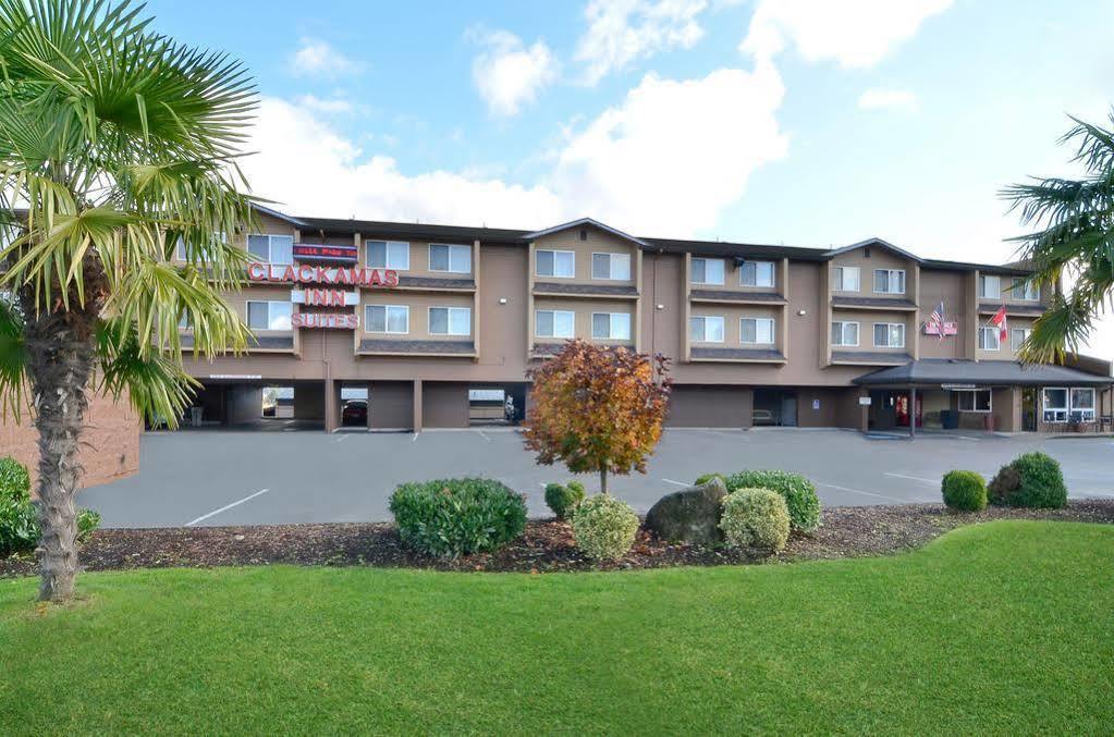 Clackamas Inn And Suites Buitenkant foto